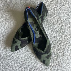 Final Price- Rothy’s Camo Point Toe Flats Size 8